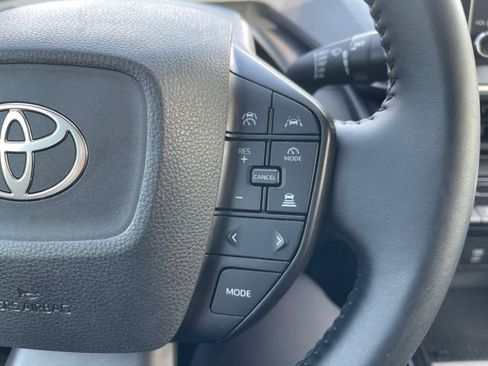 Used 2024 Toyota Prius LE AWD/4WD image 26