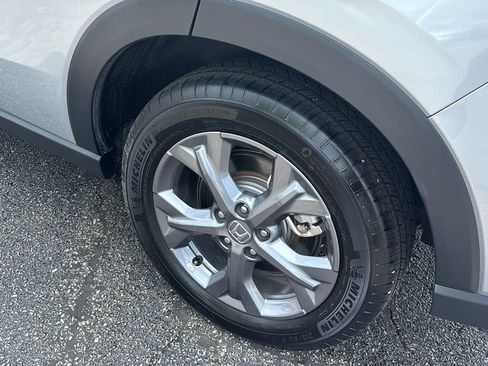 Certified 2026 Honda HR-V LX image 9