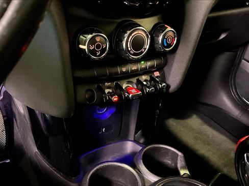 Used 2019 MINI Cooper S image 14