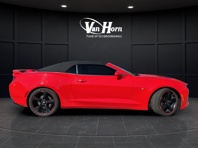 Used 2018 Chevrolet Camaro SS RWD image 8