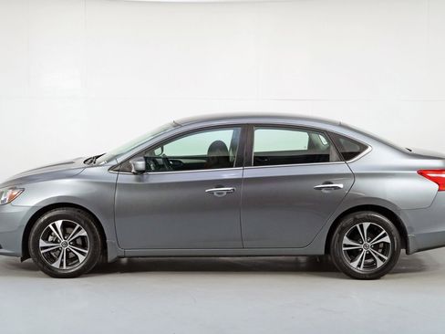 Used 2019 Nissan Sentra S image 40