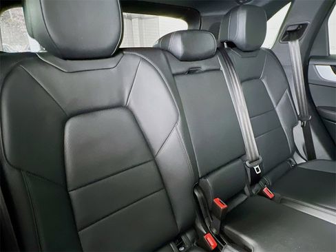 Used 2024 Porsche Cayenne image 26