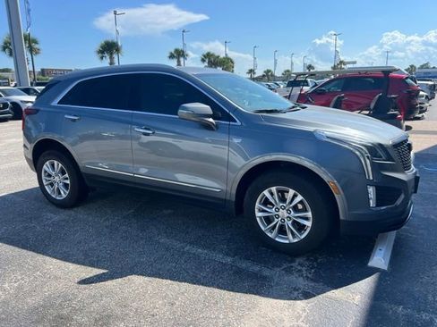 Used 2020 Cadillac XT5 Luxury FWD image 2