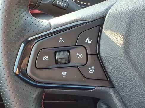 Used 2025 Chevrolet Trax RS w/ Driver Confidence Package FWD image 26