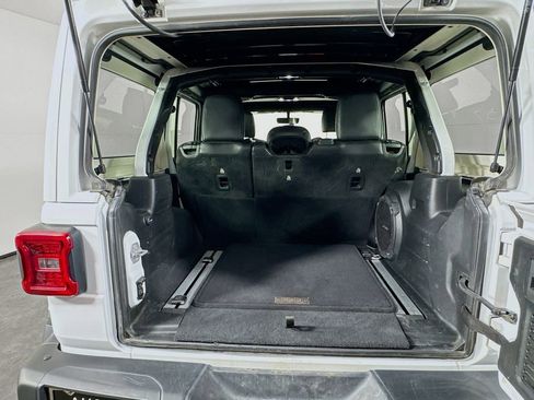 Used 2020 Jeep Wrangler Unlimited Rubicon AWD/4WD image 32