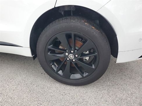 Used 2025 Jaguar F-PACE R-Dynamic S image 11