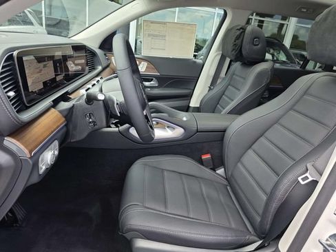 New 2026 Mercedes-Benz GLS 450 4MATIC image 8