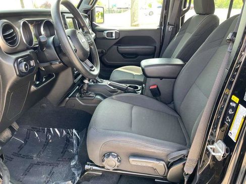 Used 2023 Jeep Wrangler Sport AWD/4WD image 30