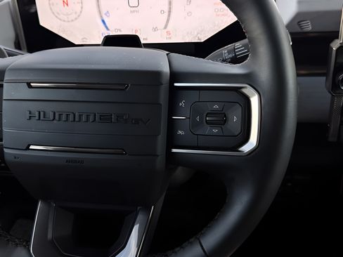 Used 2025 GMC Hummer EV 3X AWD/4WD image 13