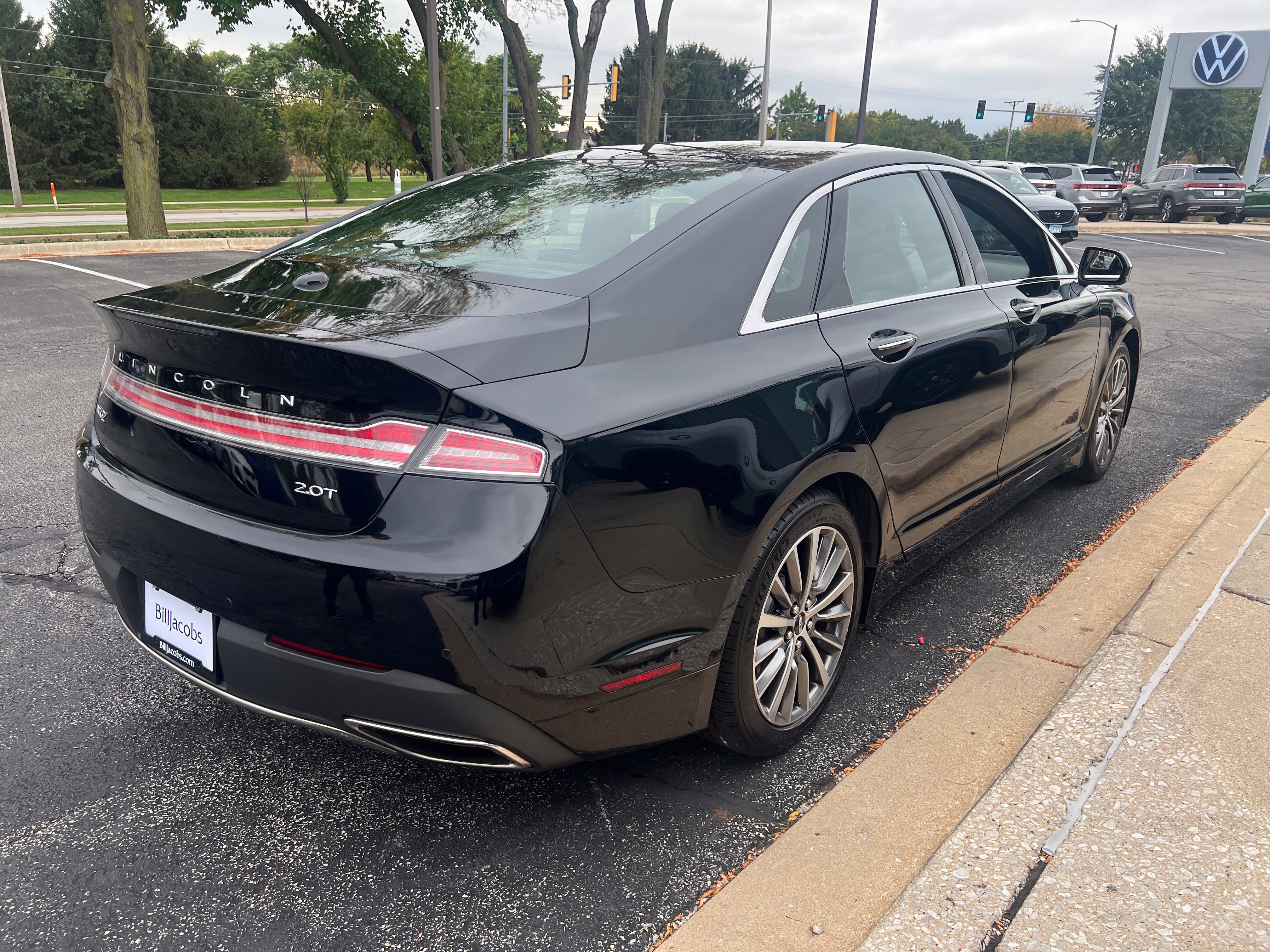 Used 2018 Lincoln MKZ Select w/ Select Plus Package FWD image 33