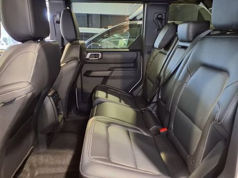 Used 2026 Ford Bronco Outer Banks AWD/4WD image 21