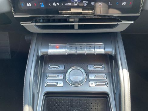 New 2026 Lincoln Nautilus Premier w/ Equipment Group 102A AWD/4WD image 11