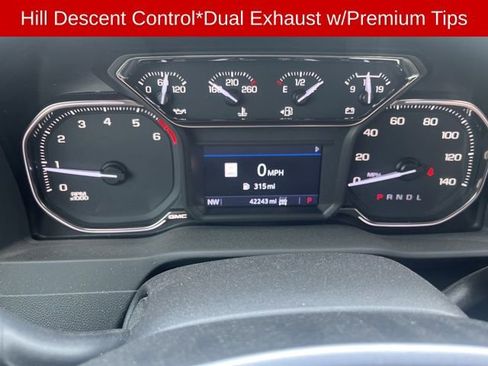 Used 2022 GMC Sierra 1500 SLT w/ SLT Premium Plus Package AWD/4WD image 18