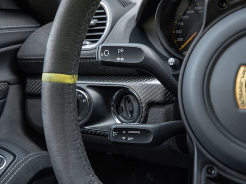 Certified 2024 Porsche 718 Cayman GT4 RS RWD image 15