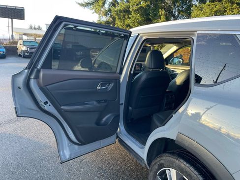 Used 2021 Nissan Rogue SL AWD/4WD image 25