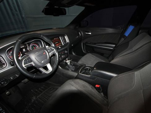 Used 2016 Dodge Charger R/T image 2