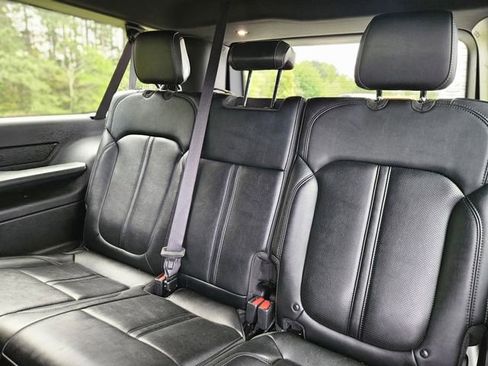 Used 2024 Jeep Wagoneer L Series II w/ Flexible Seating Group RWD image 28