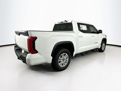 Certified 2025 Toyota Tundra SR5 w/ SR5 Premium Package RWD image 5