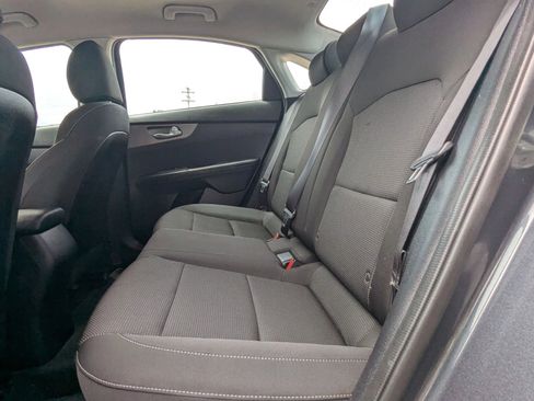 Used 2019 Kia Forte LXS FWD image 10