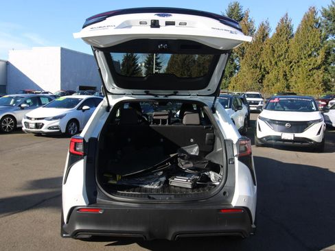 Used 2025 Subaru Solterra Premium image 31