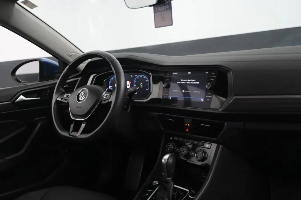 Used 2019 Volkswagen Jetta SEL FWD image 46