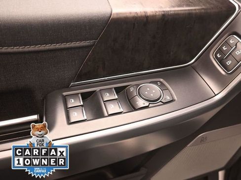 Used 2022 Ford F150 Lariat image 16