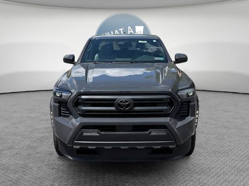 Certified 2026 Toyota Tacoma SR5 AWD/4WD image 9