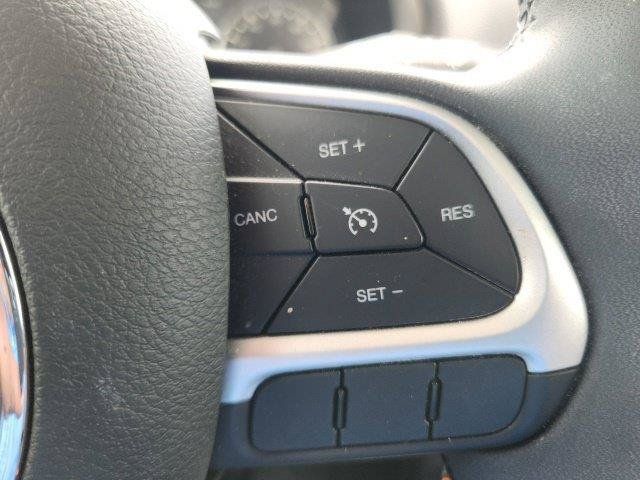 Used 2023 Jeep Renegade Altitude w/ Sun/Sound Group AWD/4WD image 44