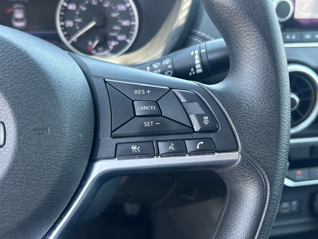 Used 2025 Nissan Sentra SV FWD image 18