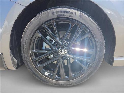 Used 2026 Toyota Camry SE AWD/4WD image 23