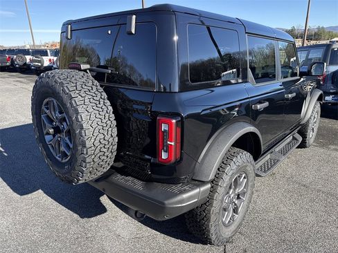 New 2025 Ford Bronco Badlands image 7