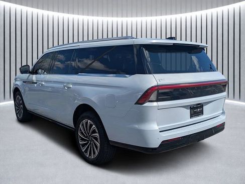 New 2026 Lincoln Navigator L Black Label image 5
