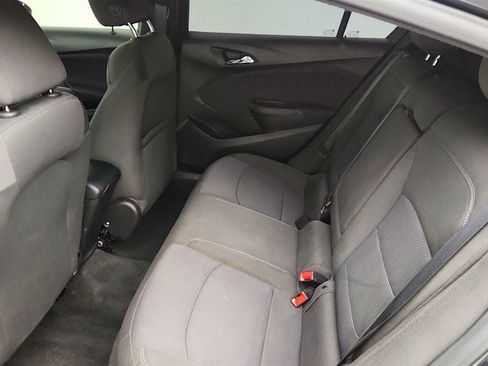 Used 2018 Chevrolet Cruze LT w/ Convenience Package image 10