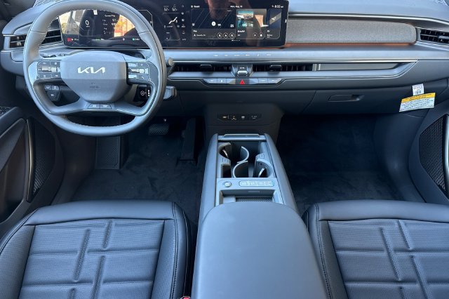 Used 2026 Kia EV9 Land w/ Nightfall Edition Package AWD/4WD image 15
