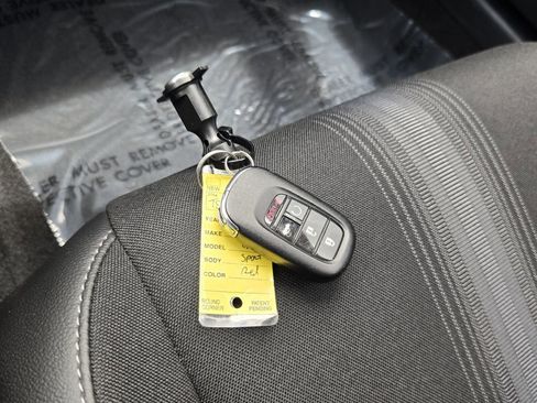 Certified 2025 Honda Civic Sport image 18