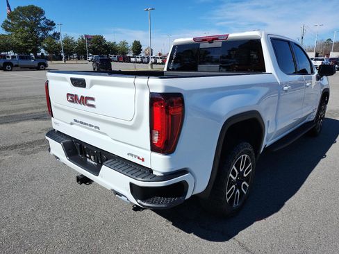 Certified 2025 GMC Sierra 1500 AT4 w/ AT4 Premium Package image 3