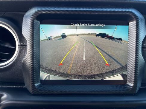 Used 2023 Jeep Wrangler Sahara w/ Cold Weather Group image 36