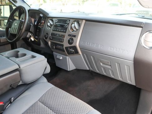 Used 2016 Ford F250 XLT w/ XLT Value Package AWD/4WD image 33