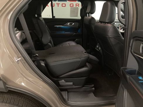 New 2026 Ford Explorer ST-Line w/ ST-Line Street Pack AWD/4WD image 42