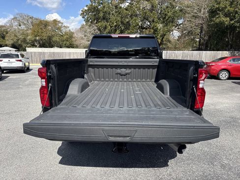 Used 2024 Chevrolet Silverado 2500 Custom w/ Custom Value Package image 24