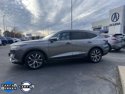 Used 2023 Acura MDX SH-AWD w/ Technology Package image 2