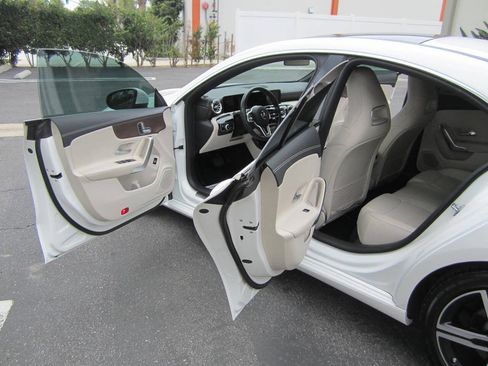 Used 2020 Mercedes-Benz CLA 250 image 24
