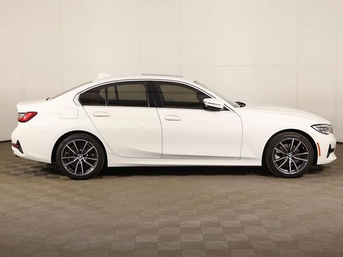 Used 2020 BMW 330i xDrive Sedan w/ Convenience Package AWD/4WD image 19