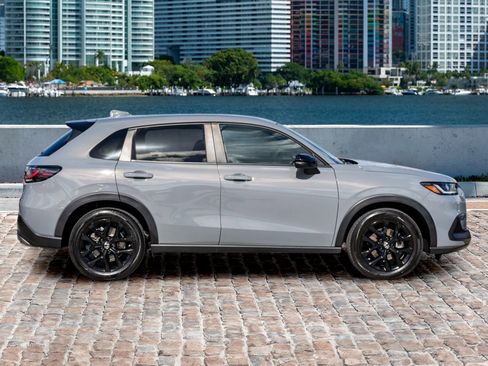 Certified 2024 Honda HR-V Sport image 4