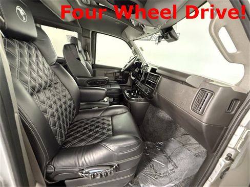 New 2024 Chevrolet Express 2500 Extended image 34