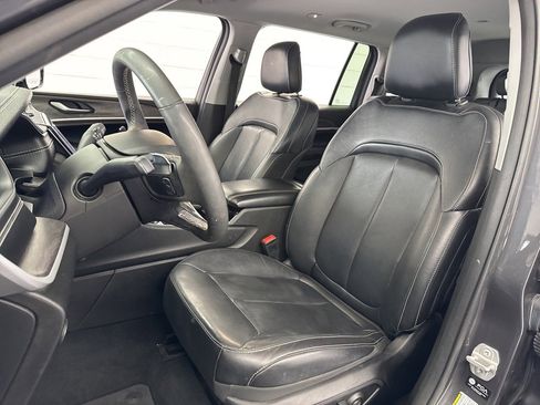 Used 2023 Jeep Grand Cherokee L Limited w/ Black Appearance Package image 16