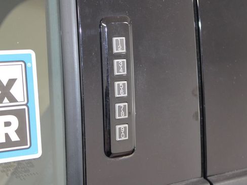 Used 2022 Ford F150 Lariat w/ Equipment Group 501A Mid image 22