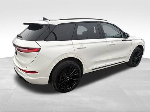 Used 2023 Lincoln Corsair Reserve w/ Equipment Group 201A image 9