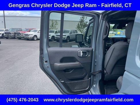 Certified 2025 Jeep Wrangler Unlimited Sahara AWD/4WD image 39