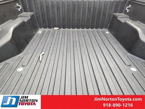 Used 2017 Toyota Tacoma TRD Pro image 33